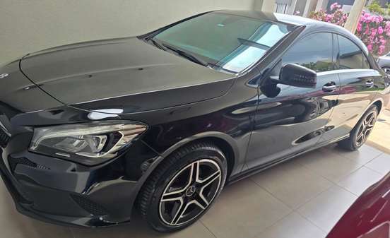 MERCEDES-BENZ-CLA 180-2017