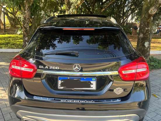 MERCEDES-BENZ-GLA 200-1.6 CGI VISION 16V TURBO GASOLINA 4P AUTOMÁTICO MERCEDES-BENZ-GLA 200-2015
