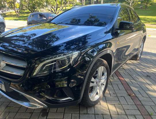 MERCEDES-BENZ-GLA 200-2015