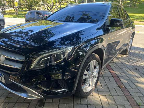 MERCEDES-BENZ-GLA 200-1.6 CGI VISION 16V TURBO GASOLINA 4P AUTOMÁTICO MERCEDES-BENZ-GLA 200-2015