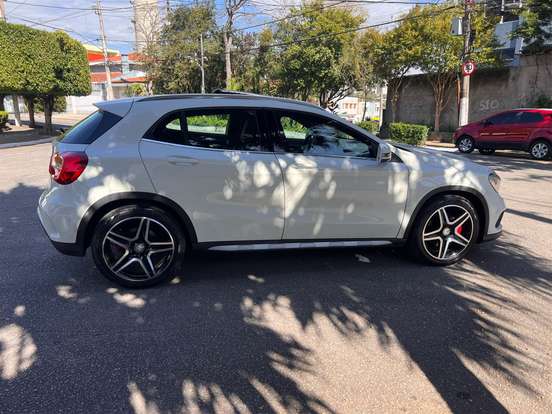 MERCEDES-BENZ-GLA 250-2016