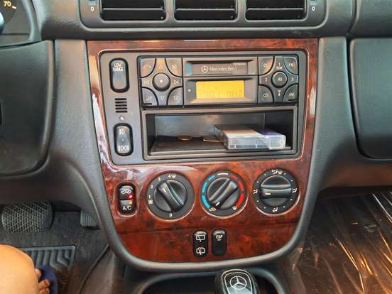 MERCEDES-BENZ-ML 320-3.2 4X4 V6 18V GASOLINA 4P AUTOMÁTICO MERCEDES-BENZ-ML 320-2000