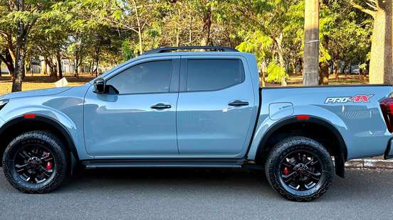 NISSAN-FRONTIER-2023