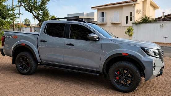 NISSAN-FRONTIER-2023