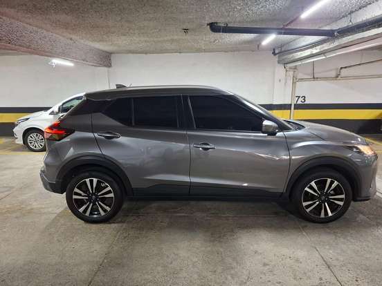 NISSAN-KICKS PLAY-2025