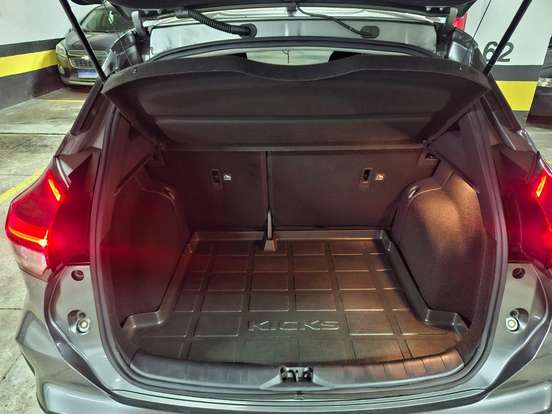 NISSAN-KICKS PLAY-2025