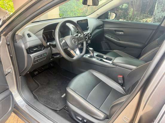 NISSAN-SENTRA-2023