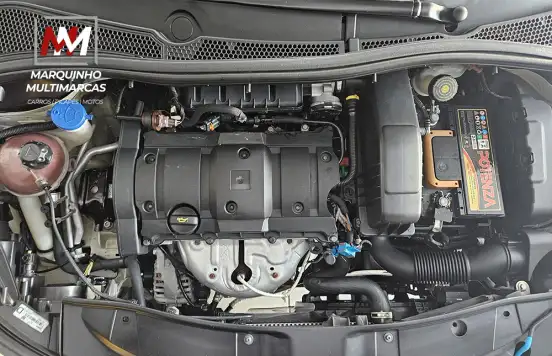 PEUGEOT-2008-2017