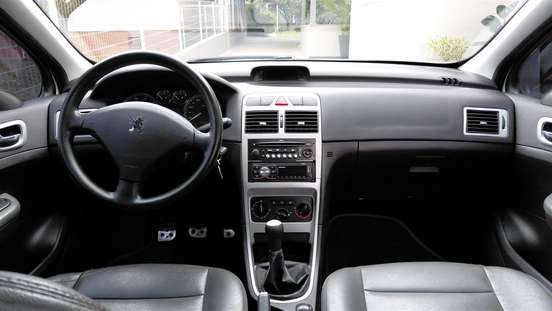 PEUGEOT-307-2009