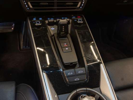 PORSCHE-911-2022