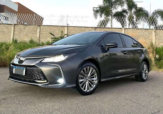 TOYOTA-COROLLA-2023