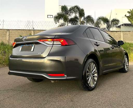 TOYOTA-COROLLA-2023