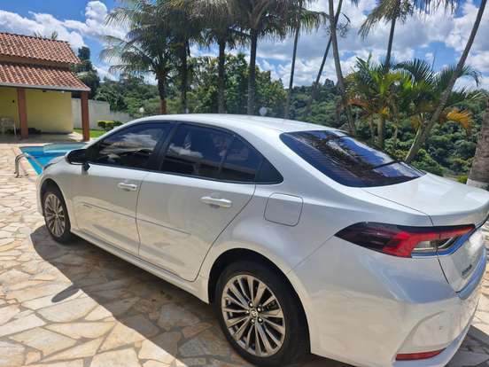 TOYOTA-COROLLA-2024