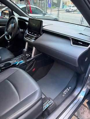 TOYOTA-COROLLA CROSS-2024