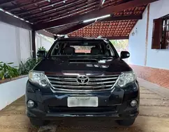 TOYOTA HILUX SW4 3.0 SRV 4X4 7 LUGARES 16V TURBO INTERCOOLER DIESEL 4P AUTOMÁTICO TOYOTA HILUX SW4 3.0 SRV 4X4 7 LUGARES 16V TURBO INTERCOOLER DIESEL 4P AUTOMÁTICO