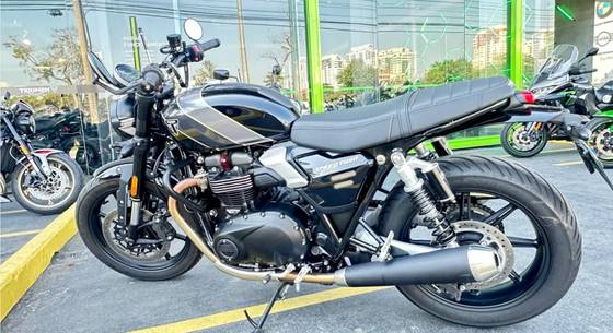 TRIUMPH SPEED TWIN 900 