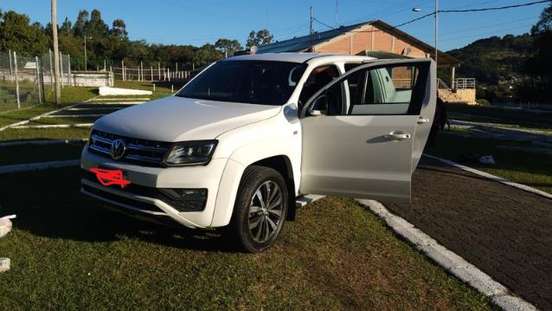 VOLKSWAGEN-AMAROK-2018
