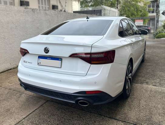VOLKSWAGEN-JETTA-2022