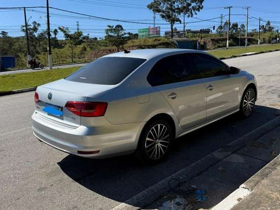 VOLKSWAGEN-JETTA-2.0 COMFORTLINE FLEX 4P TIPTRONIC VOLKSWAGEN-JETTA-2015
