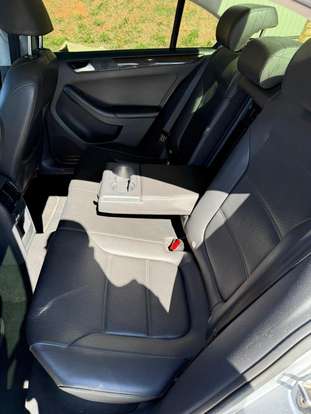 VOLKSWAGEN-JETTA-2015