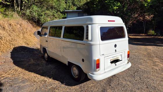 VOLKSWAGEN KOMBI 1.4 MI STD 8V FLEX 4P MANUAL