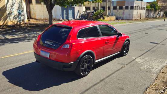 VOLVO-C30-2.0 GASOLINA 2P AUTOMÁTICO VOLVO-C30-2009