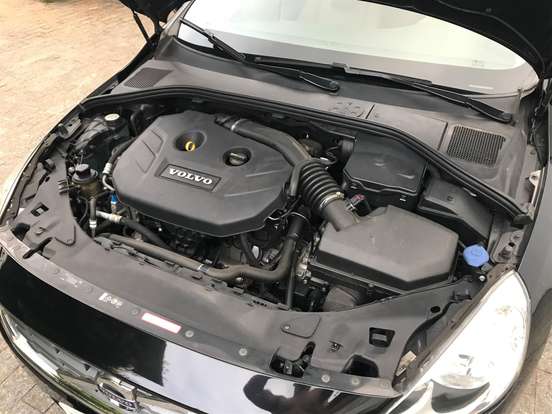 VOLVO-S60-2.0 T5 DYNAMIC GASOLINA 4P AUTOMÁTICO VOLVO-S60-2012