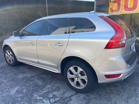 VOLVO-XC60-2.0 T5 DYNAMIC FWD TURBO GASOLINA 4P AUTOMÁTICO VOLVO-XC60-2011