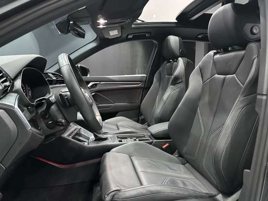 AUDI-Q3-2024