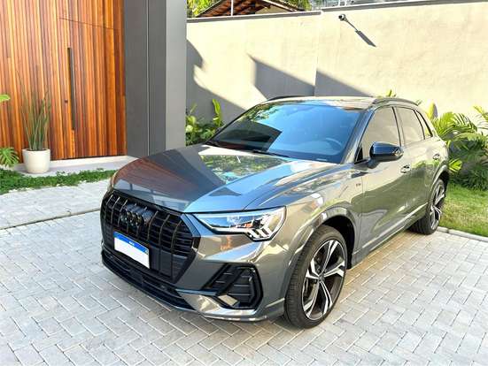 AUDI-Q3-2023