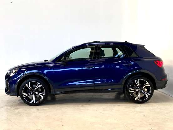 AUDI-Q3-2024