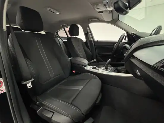 BMW-120i-2.0 16V SPORT ACTIVEFLEX 4P AUTOMÁTICO BMW-120i-2016