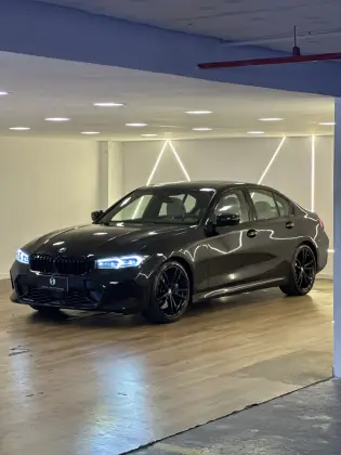 BMW 320i 2.0 16V TURBO FLEX M SPORT AUTOMÁTICO BMW 320i 2.0 16V TURBO FLEX M SPORT AUTOMÁTICO