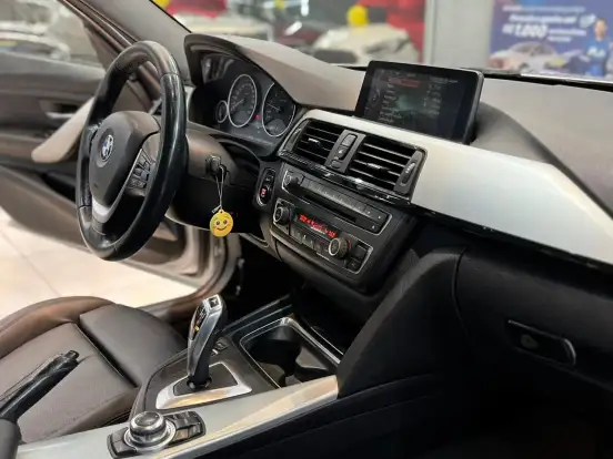 BMW-320i-2.0 16V TURBO GASOLINA 4P AUTOMÁTICO BMW-320i-2013