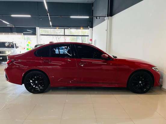 BMW-320i-2.0 16V TURBO GASOLINA SPORT AUTOMÁTICO BMW-320i-2019