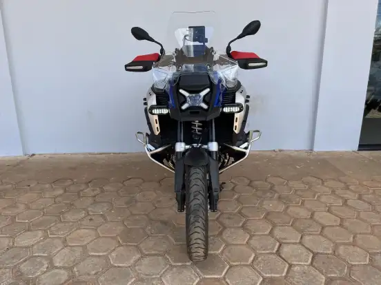 BMW-R 1300 GS ADVENTURE TROPHY BMW-R 1300 GS ADVENTURE TROPHY-2025