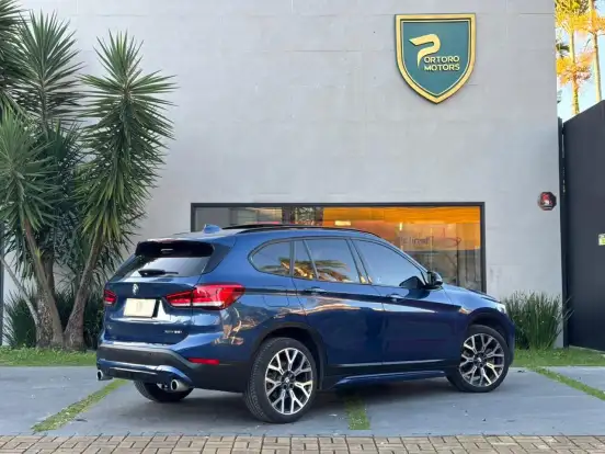 BMW-X1-2021