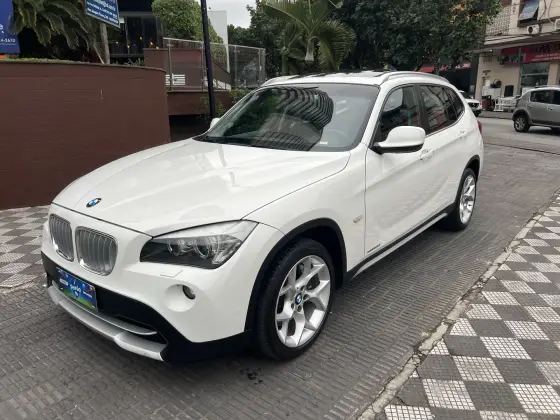 BMW X1 3.0 28I 4X4 24V GASOLINA 4P AUTOMÁTICO BMW X1 3.0 28I 4X4 24V GASOLINA 4P AUTOMÁTICO