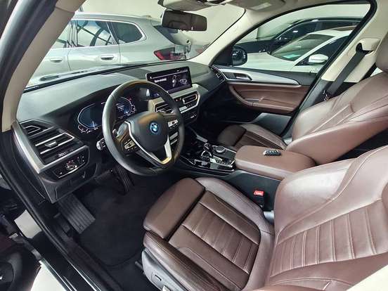 BMW-X3-2022