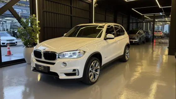 BMW X5 3.0 4X4 30D I6 TURBO DIESEL 4P AUTOMÁTICO BMW X5 3.0 4X4 30D I6 TURBO DIESEL 4P AUTOMÁTICO