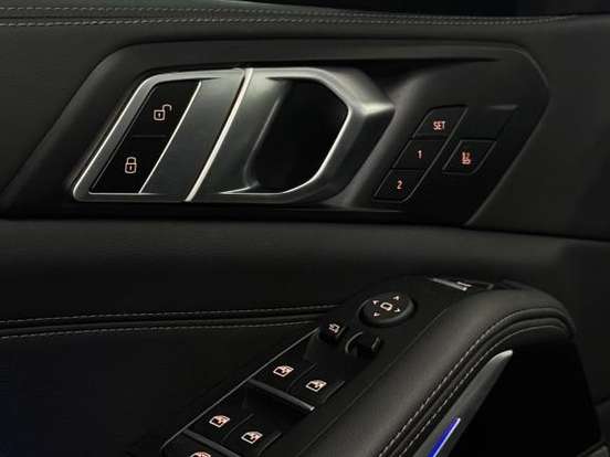 BMW-X5-3.0 I6 TURBO HÍBRIDO XDRIVE50E M SPORT AUTOMÁTICO BMW-X5-2023