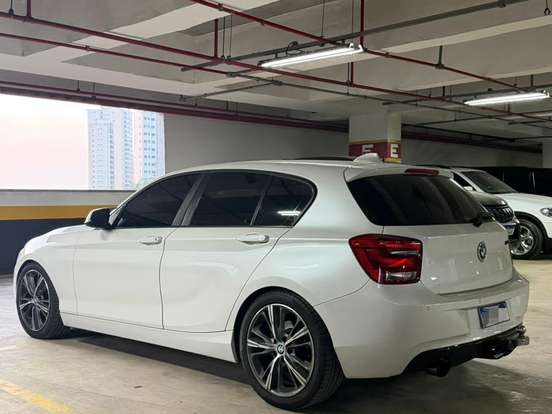 BMW-118i-1.6 FULL 16V TURBO GASOLINA 4P AUTOMÁTICO BMW-118i-2013