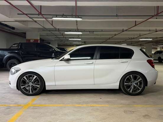 BMW-118i-1.6 FULL 16V TURBO GASOLINA 4P AUTOMÁTICO BMW-118i-2013