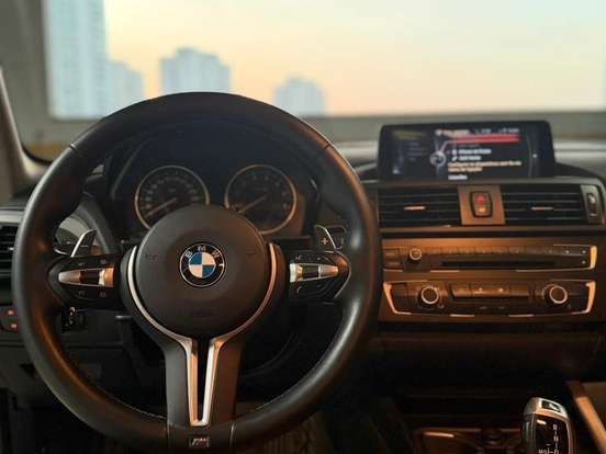 BMW-118i-1.6 FULL 16V TURBO GASOLINA 4P AUTOMÁTICO BMW-118i-2013