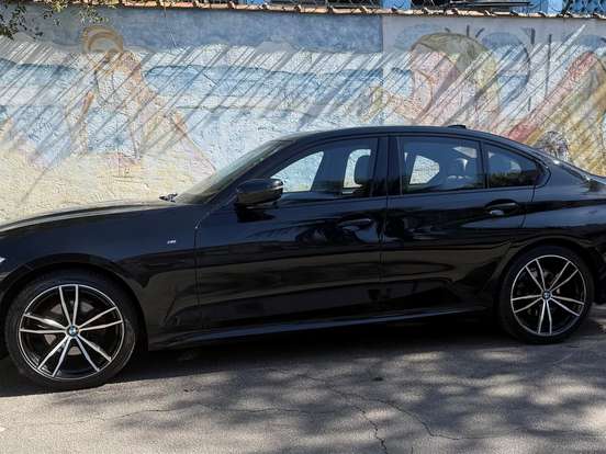BMW-320i-2.0 16V TURBO GASOLINA M SPORT AUTOMÁTICO BMW-320i-2019