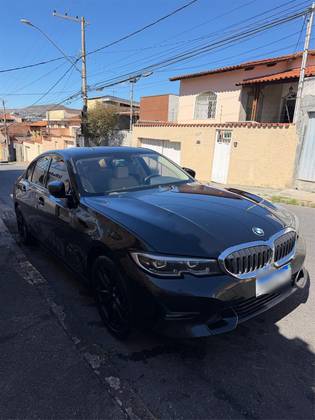 BMW 320i 2.0 16V TURBO GASOLINA SPORT GP AUTOMÁTICO