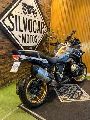 BMW-R 1200 GS ADVENTURE PREMIUM + EXCLUSIVE-2018