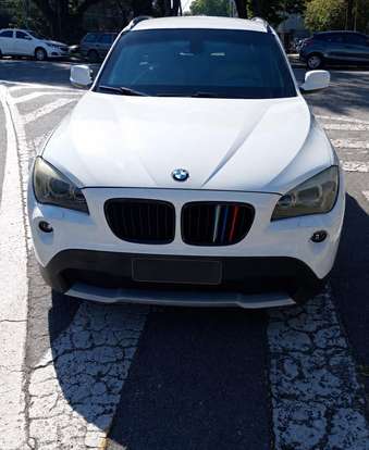 BMW-X1-2012