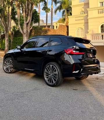 BMW-X1-2025