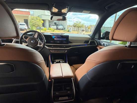 BMW-X5-3.0 I6 TURBO HÍBRIDO XDRIVE50E M SPORT AUTOMÁTICO BMW-X5-2023